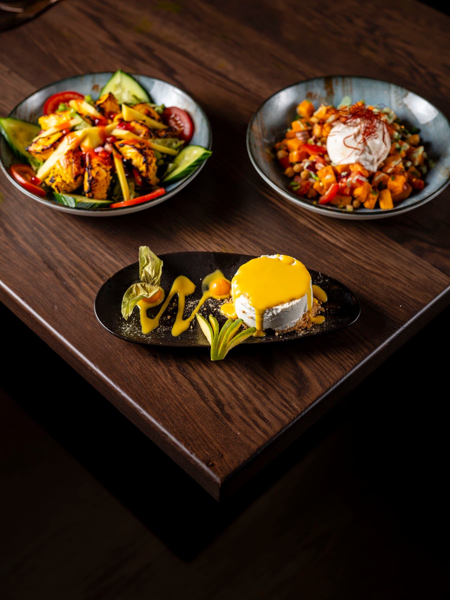 Indische Vorspeisen und Street-Food-Teller im GOA Restaurant Hamburg